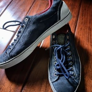 Columbia Men's Vulc Camp 4 Winter Sneakers